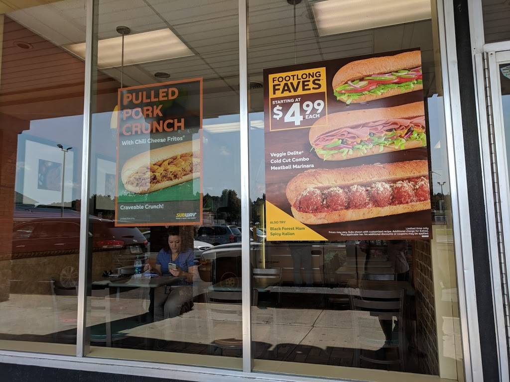 Subway | restaurant | 144 Eastern Blvd, Watertown, NY 13601, USA | 3157885857 OR +1 315-788-5857