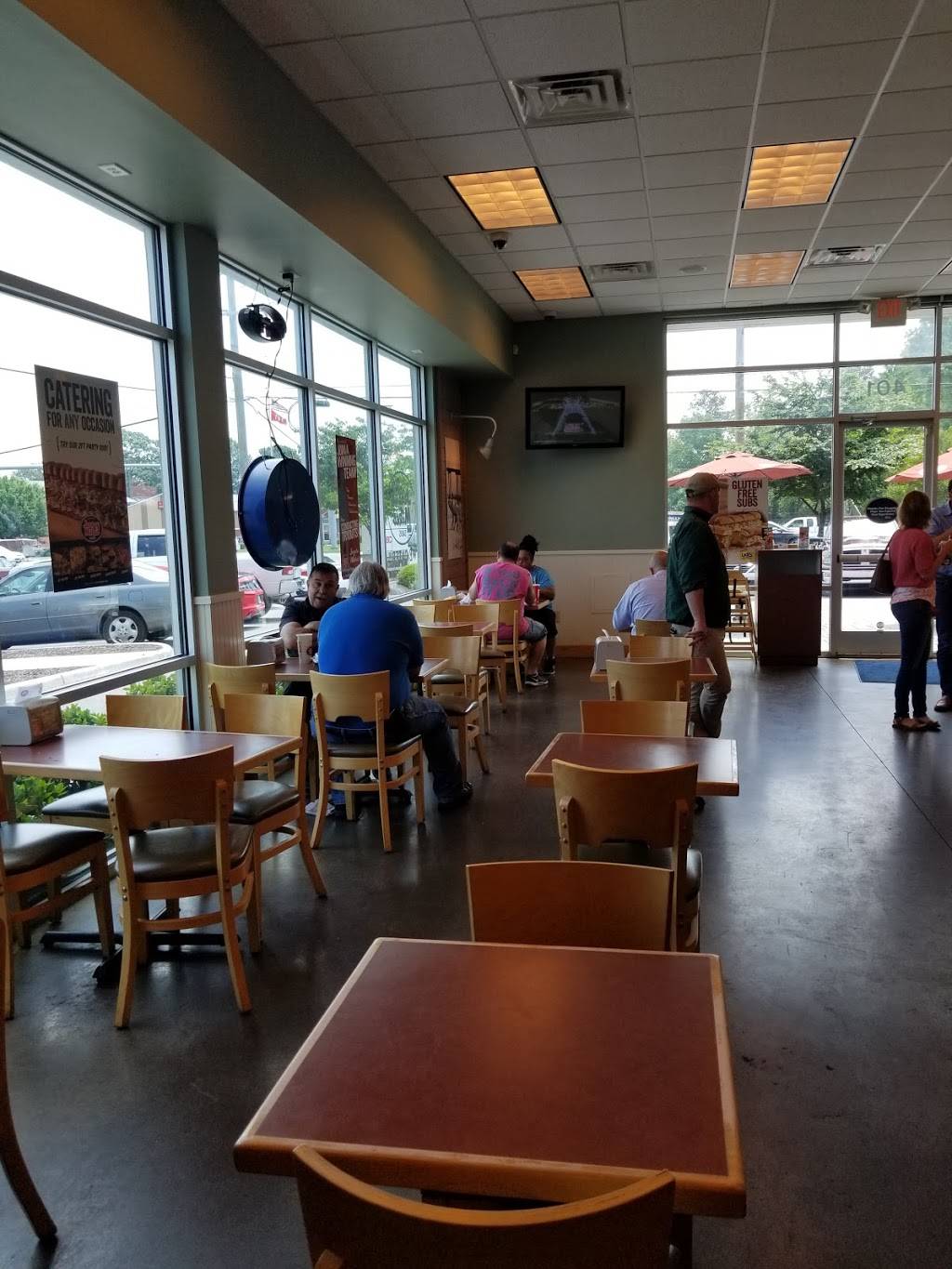 Jersey Mikes Subs | meal takeaway | 5832 Northampton Blvd Suite 401, Virginia Beach, VA 23455, USA | 7573336006 OR +1 757-333-6006