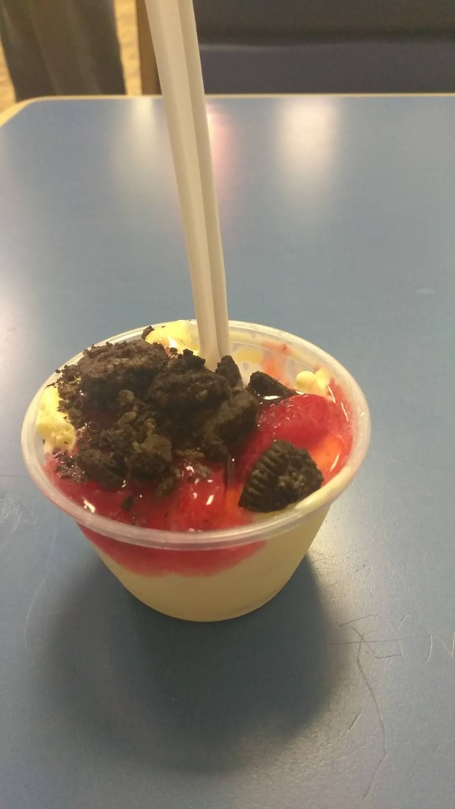 Bakers Drive-Thru | restaurant | 601 W Highland Ave, San Bernardino, CA 92405, USA | 9098845233 OR +1 909-884-5233