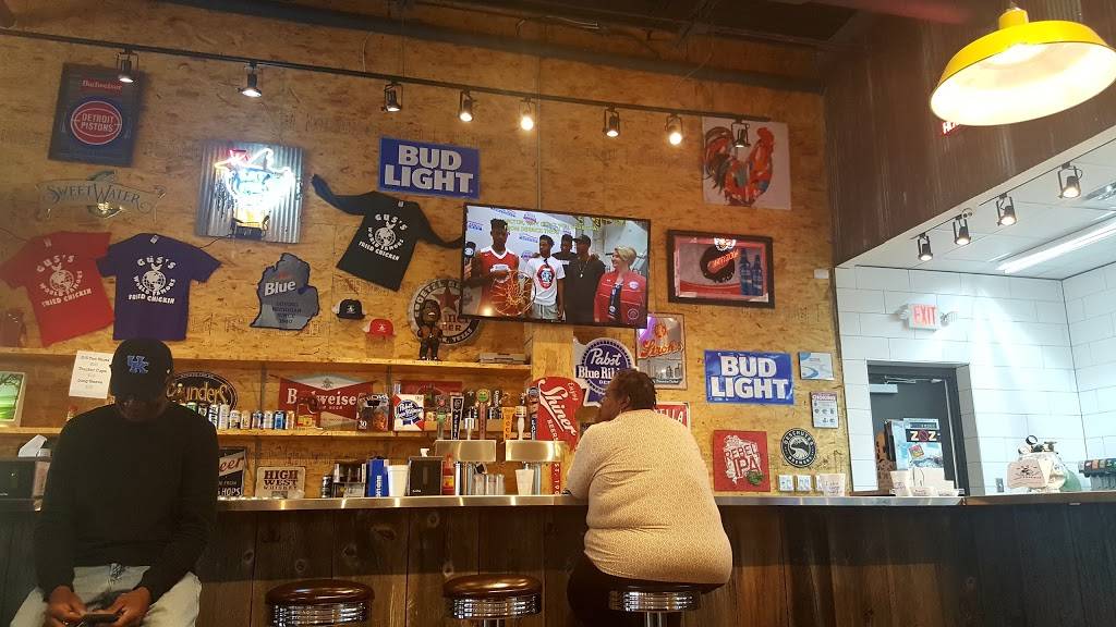 Guss World Famous Fried Chicken | restaurant | 4101 3rd Ave, Detroit, MI 48201, USA | 3138180324 OR +1 313-818-0324