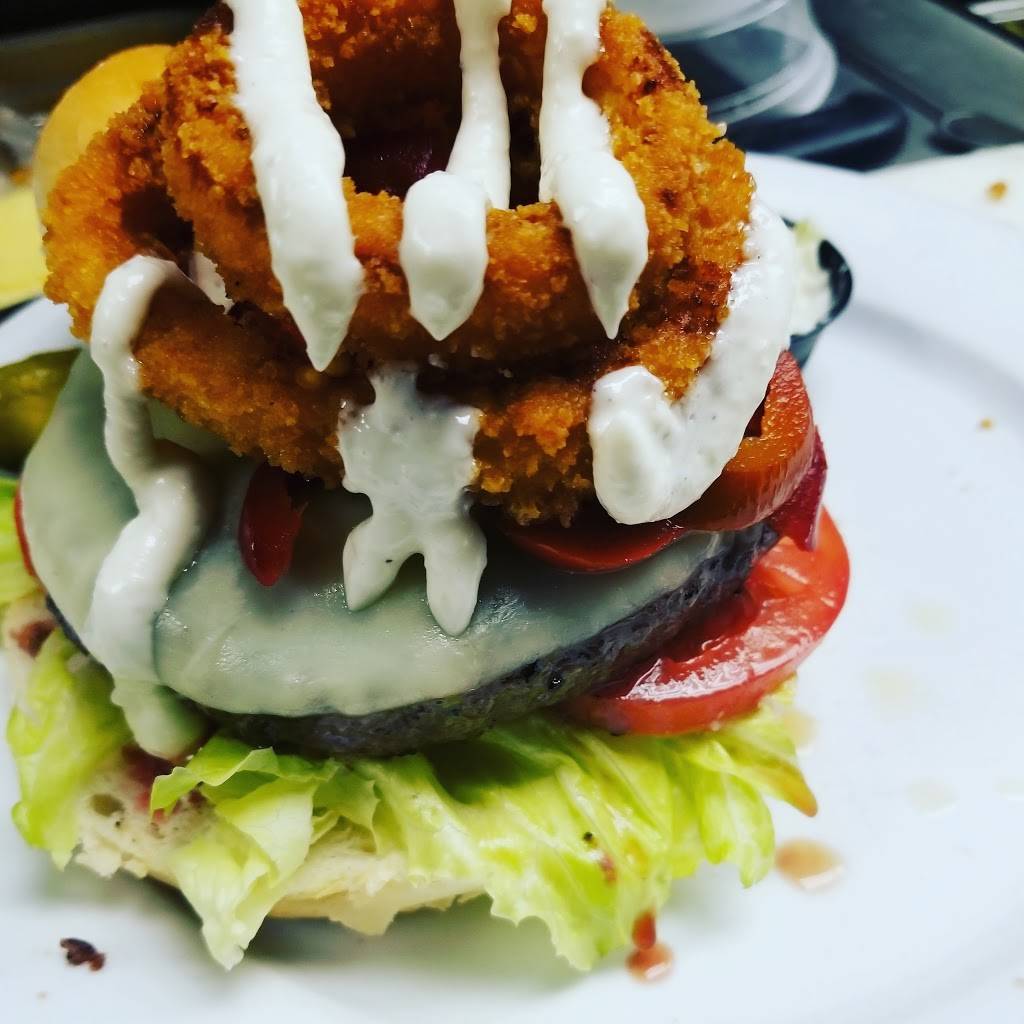 Changing Times | restaurant | 29 E Main St, Bay Shore, NY 11706, USA | 6316477871 OR +1 631-647-7871