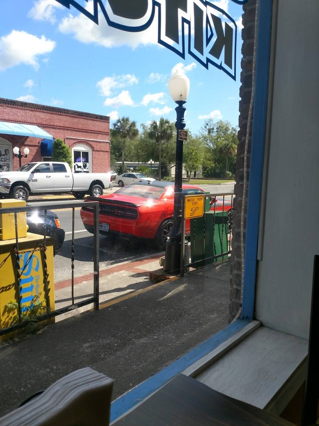 Country Kitchen | restaurant | 25335 W Newberry Rd, Newberry, FL 32669, USA | 3524722221 OR +1 352-472-2221