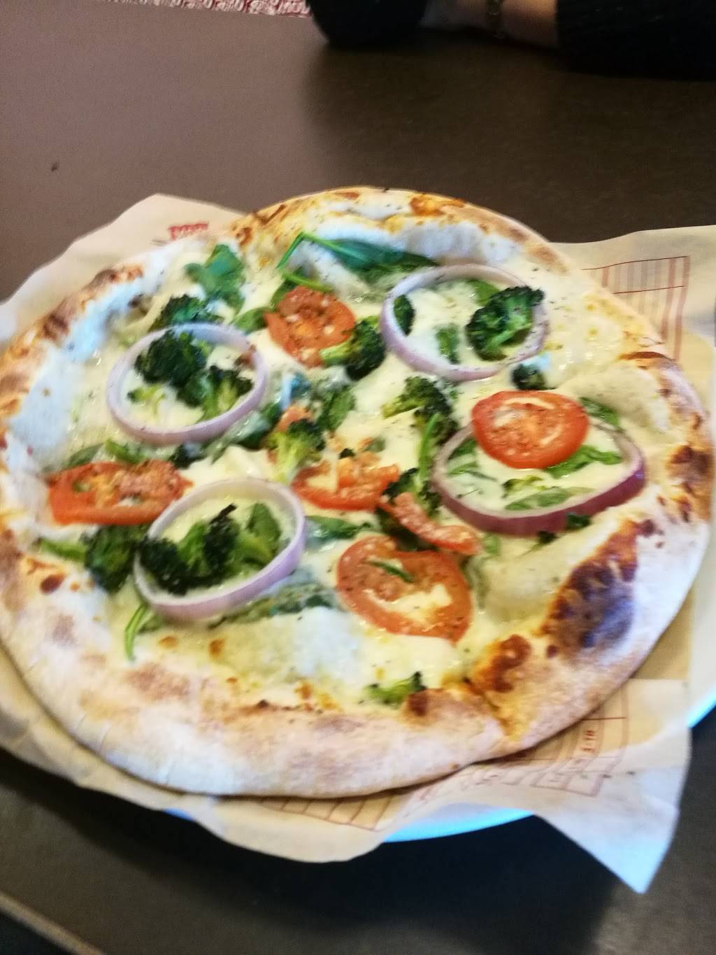 MOD Pizza | restaurant | 701 N Milwaukee Ave #364, Vernon Hills, IL 60061, USA | 8472810177 OR +1 847-281-0177