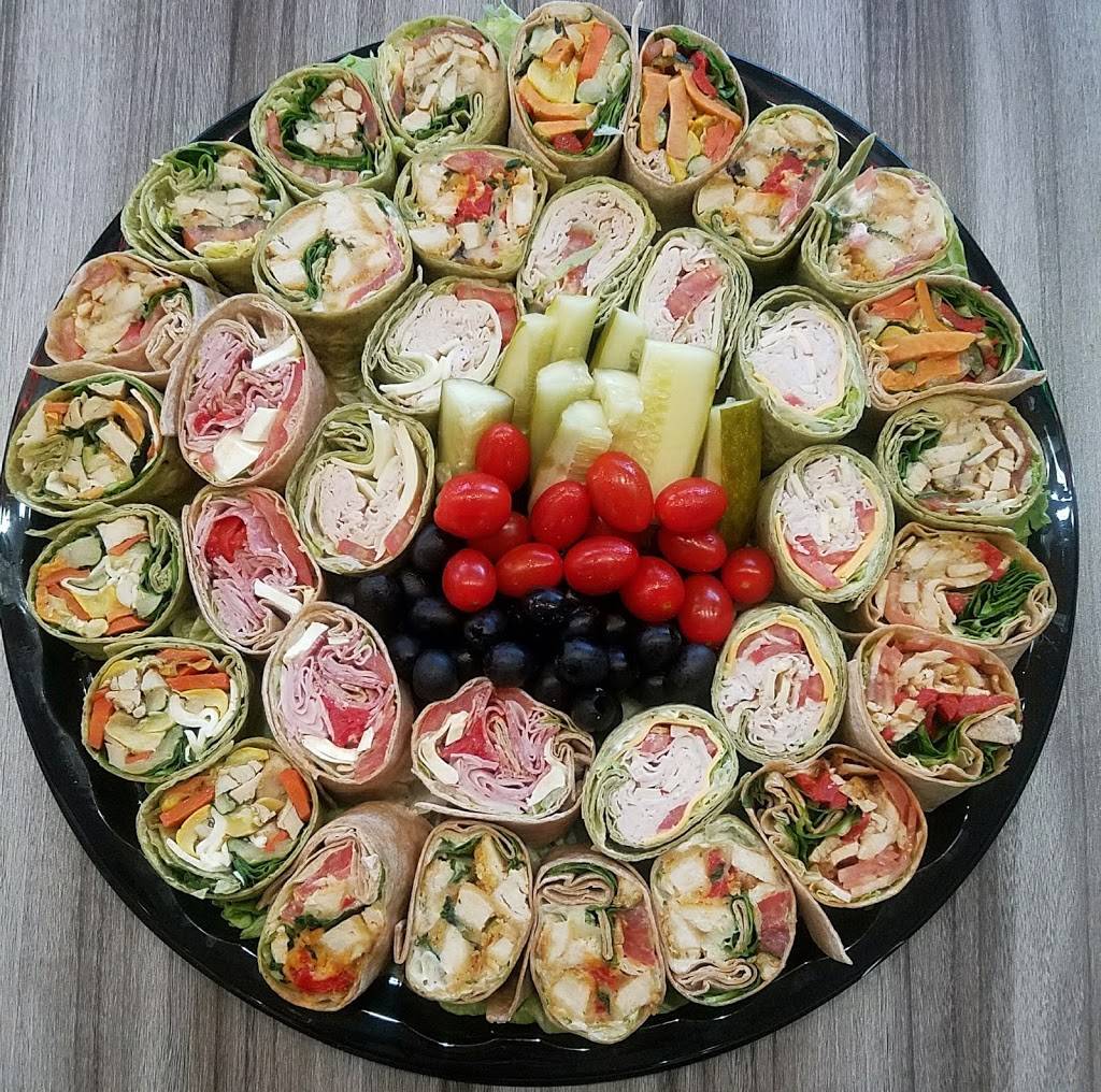 Bagels Plus & Deli | bakery | 700 Plaza Dr, Secaucus, NJ 07094, USA | 2013300744 OR +1 201-330-0744