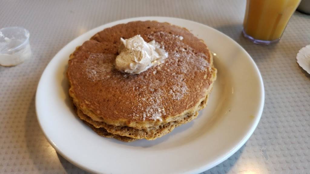 Andys Restaurant | restaurant | 468 W Virginia St, Crystal Lake, IL 60014, USA | 8154591661 OR +1 815-459-1661