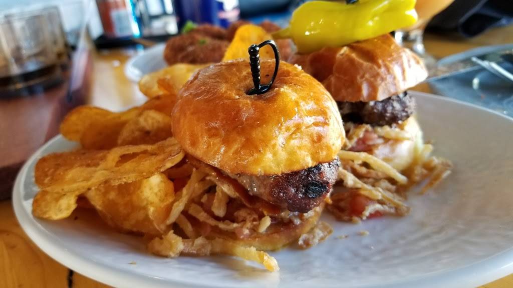 Mutiny Pirate Bar and Island Grille | restaurant | 33 Magothy Beach Rd #100, Pasadena, MD 21122, USA | 4107872050 OR +1 410-787-2050