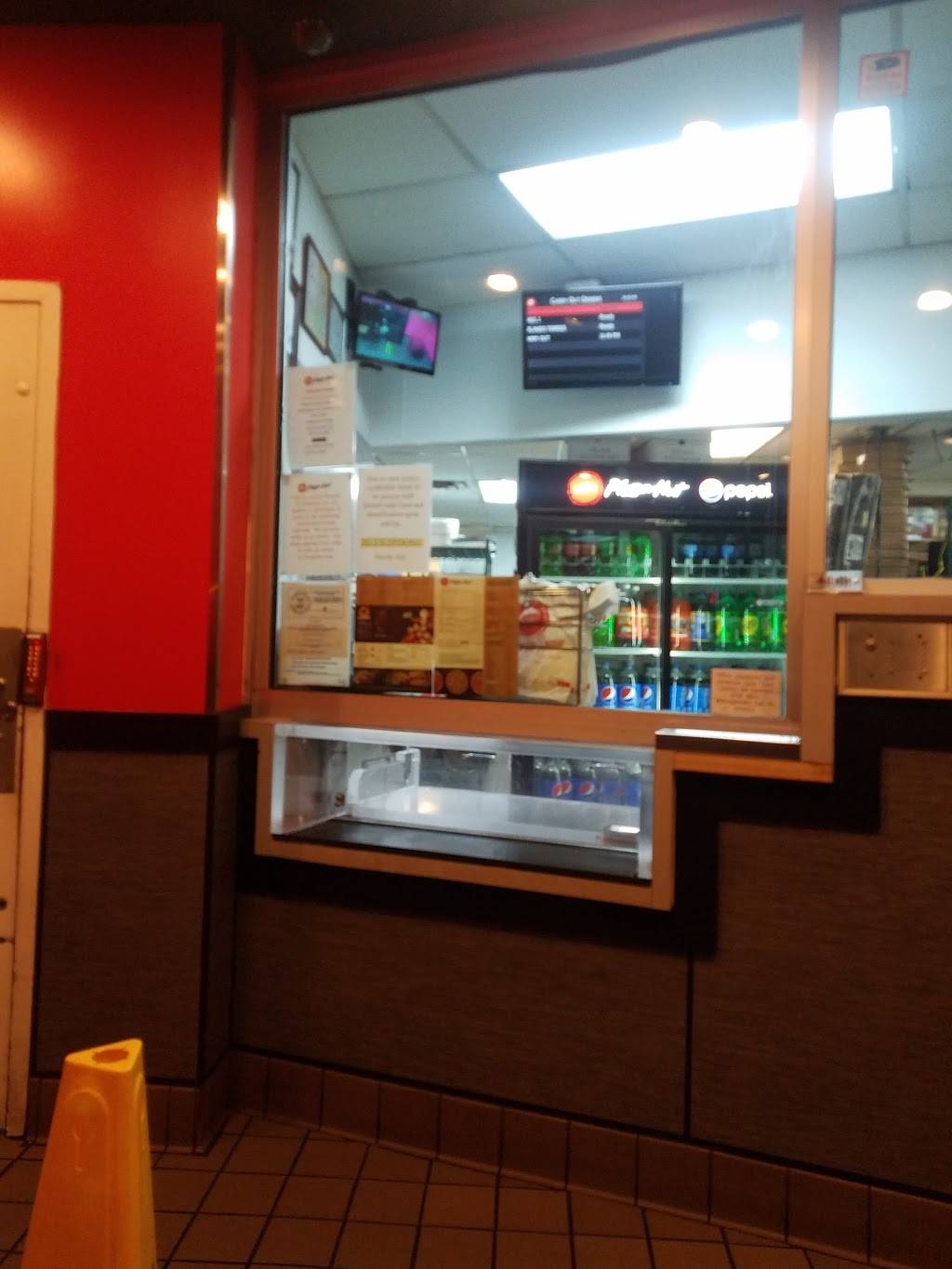 Pizza Hut | restaurant | 1562 Pico Blvd, Los Angeles, CA 90015, USA | 2133886111 OR +1 213-388-6111