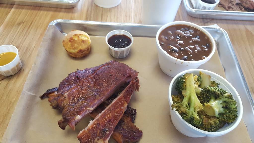 NakedQ BBQ | restaurant | 10240 N 90th St Suite 105, Scottsdale, AZ 85258, USA | 4809122102 OR +1 480-912-2102