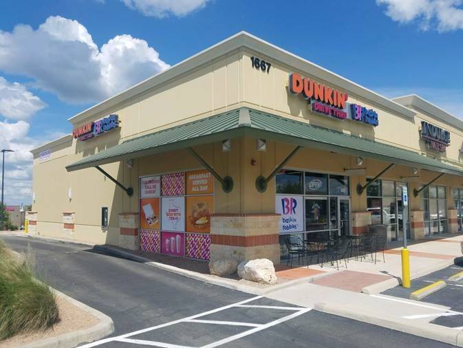 Dunkin | bakery | 1667 W, TX-46 Suite 400, New Braunfels, TX 78132, USA | 8303271240 OR +1 830-327-1240