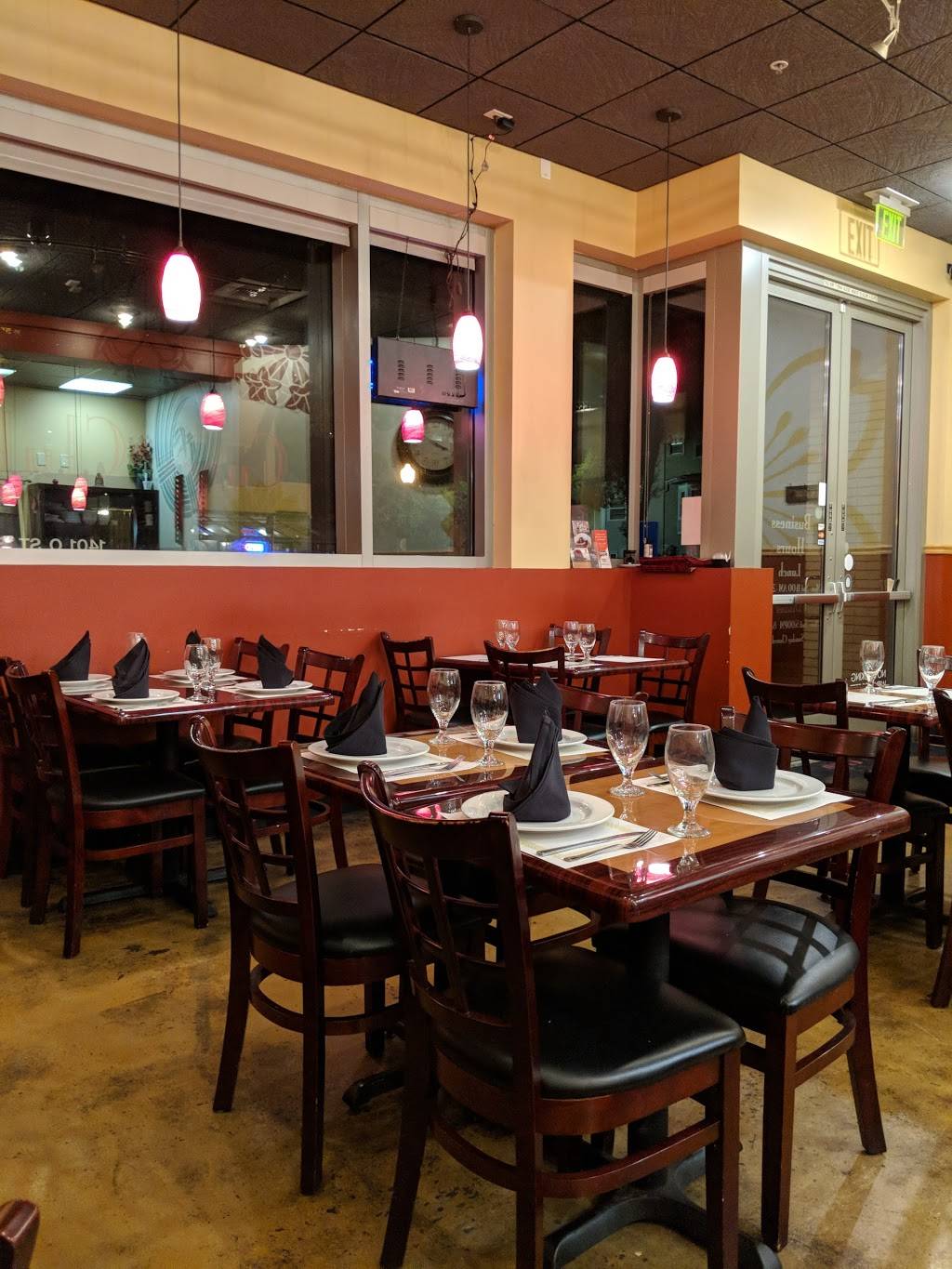 Curry Club | restaurant | 1401 O St, Sacramento, CA 95814, USA | 9164467261 OR +1 916-446-7261