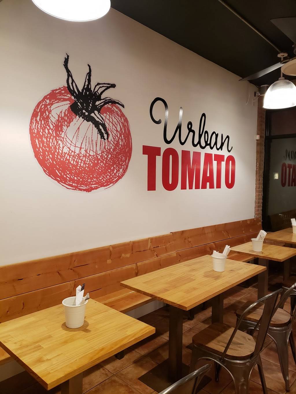Urban Tomato | restaurant | 435 E Brinkerhoff Ave, Palisades Park, NJ 07650, USA | 2013464600 OR +1 201-346-4600