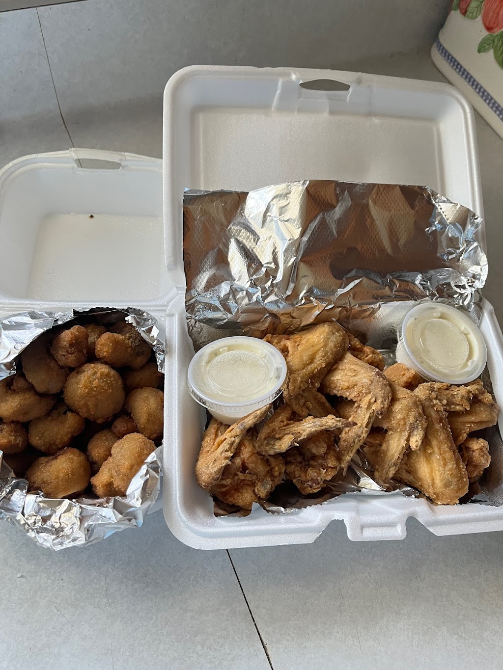 Crave BBQ | restaurant | 4923 W Fond du Lac Ave, Milwaukee, WI 53216, USA | 4145096278 OR +1 414-509-6278