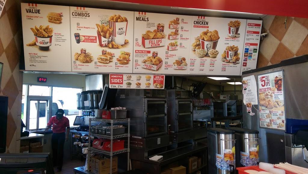 KFC | restaurant | 1502 Kilburn Ave, Rockford, IL 61101, USA | 8159619076 OR +1 815-961-9076