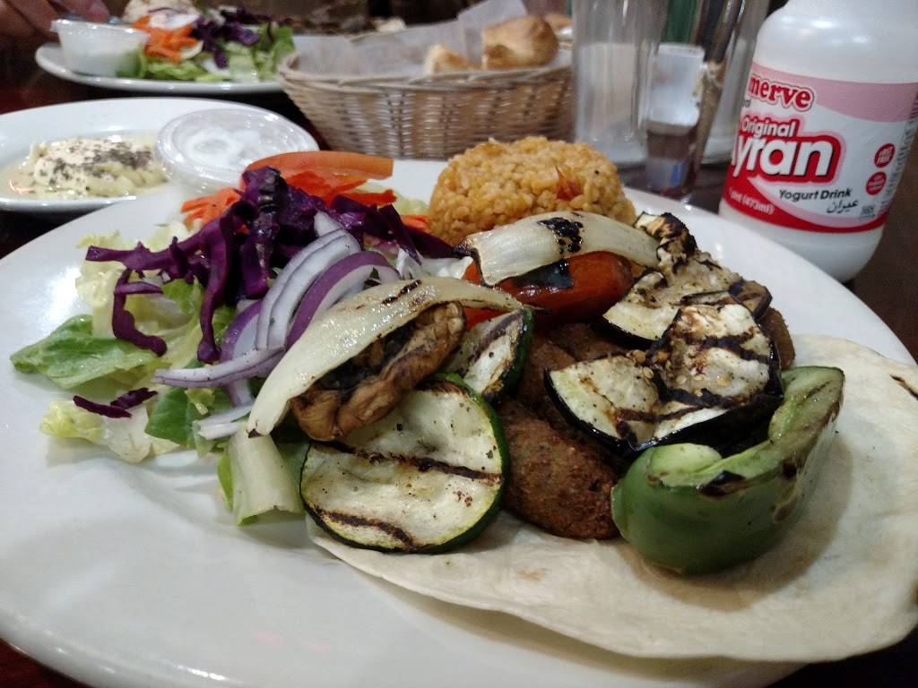 Istanbul Cafe | restaurant | 2139 Middle Country Rd, Centereach, NY 11720, USA | 6317386704 OR +1 631-738-6704