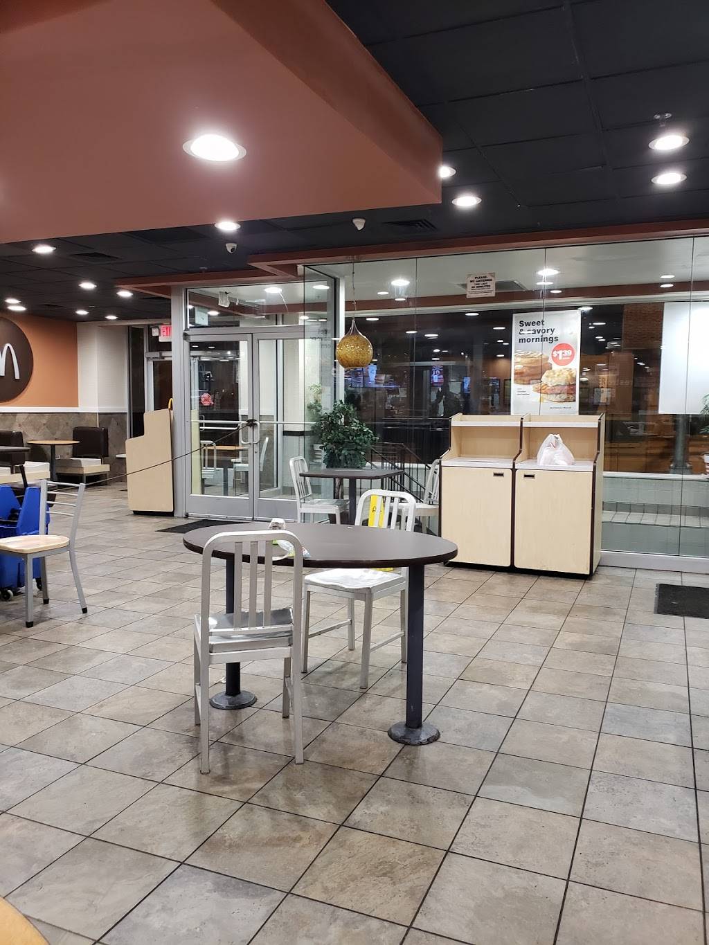 McDonalds | cafe | 31 Forsyth St SW, Atlanta, GA 30303, USA | 4045849483 OR +1 404-584-9483