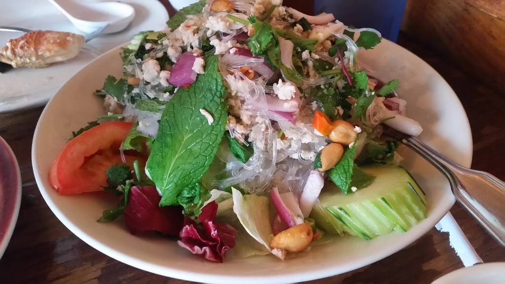 Cholada Thai Beach Cuisine | restaurant | 18763 Pacific Coast Hwy, Malibu, CA 90265, USA | 3103170025 OR +1 310-317-0025