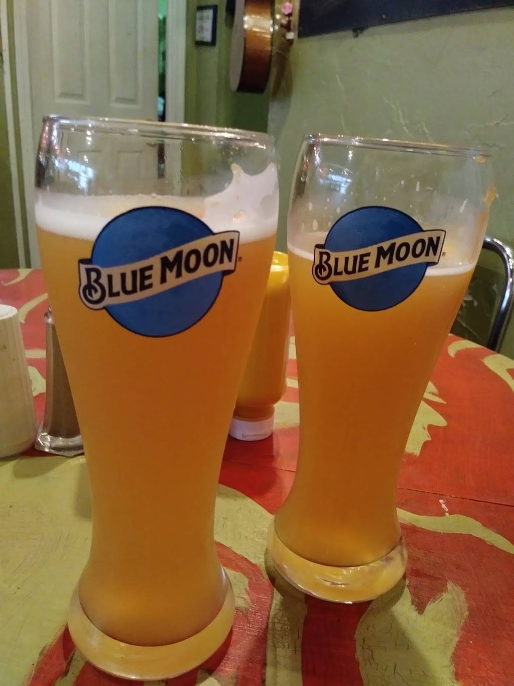 Hemingways Zen Garden | restaurant | 123 E 1st St, OFallon, IL 62269, USA | 6186326008 OR +1 618-632-6008