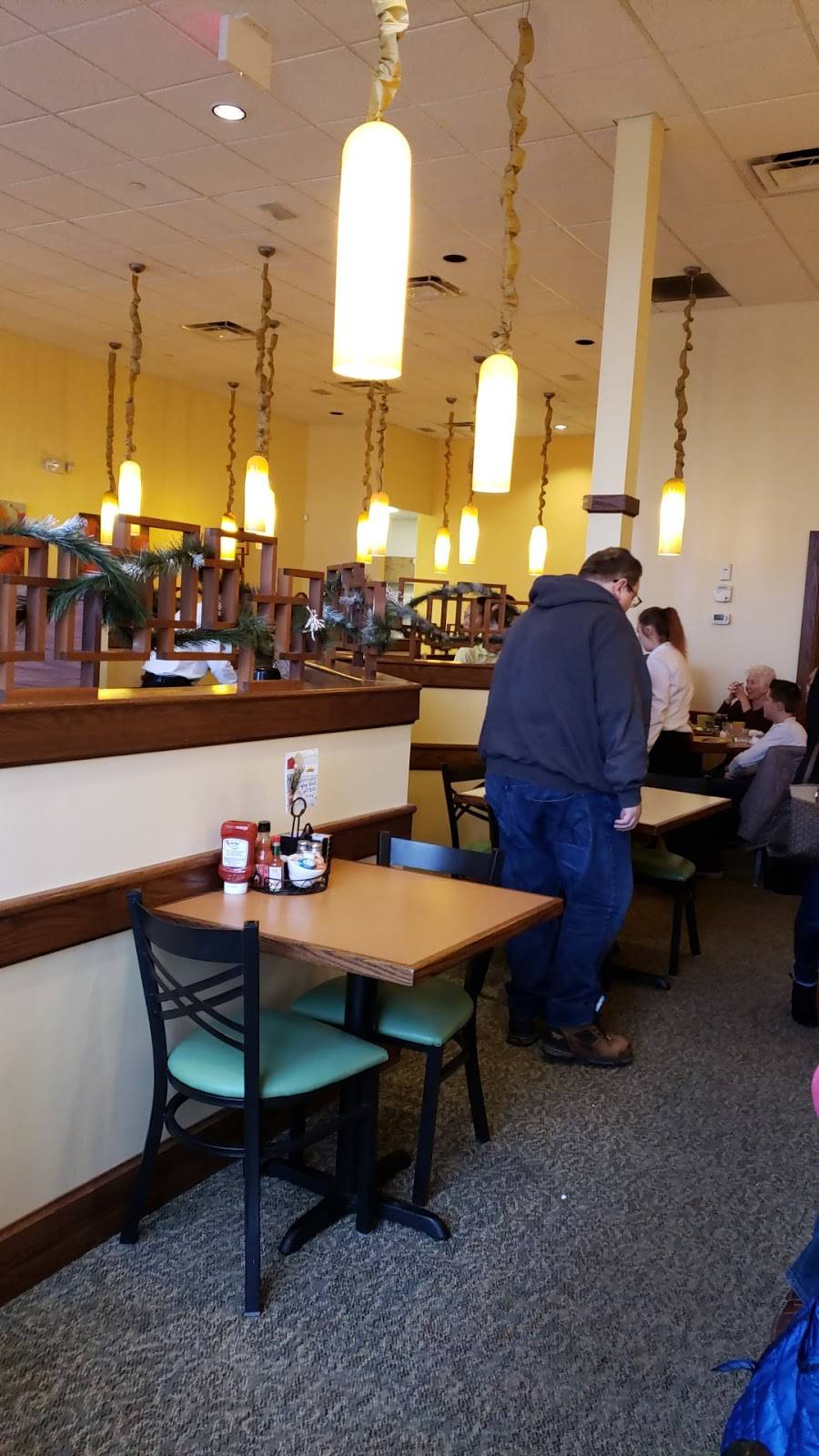 Scrambler Maries | cafe | 4345 Belden Village St NW, Canton, OH 44718, USA | 3304934800 OR +1 330-493-4800