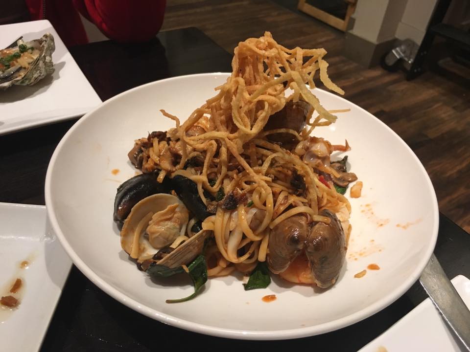 Oyster Boy Fish House | restaurant | 1300 Howard Ave, Burlingame, CA 94010, USA | 6502359229 OR +1 650-235-9229