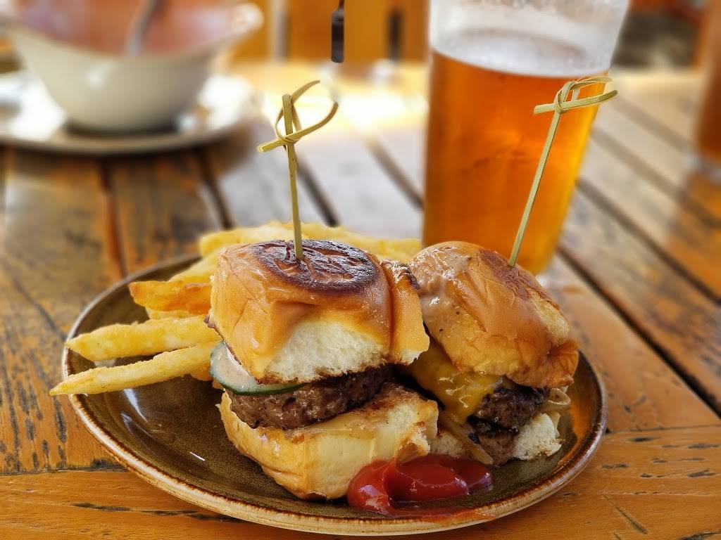 Nelsons | restaurant | 100 Terranea Way, Rancho Palos Verdes, CA 90275, USA | 3102652702 OR +1 310-265-2702