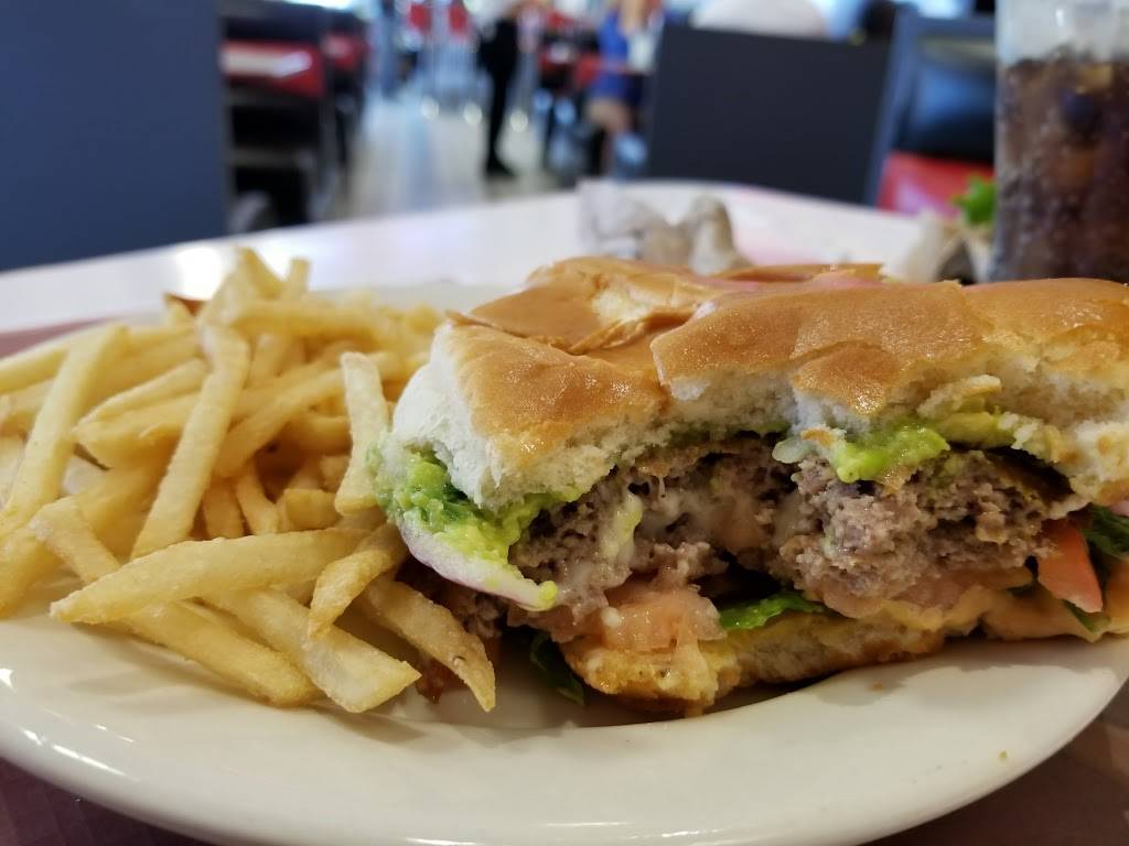 Steak n Shake | restaurant | 14909 Thatcher Ln, Carmel, IN 46032, USA | 3175800890 OR +1 317-580-0890