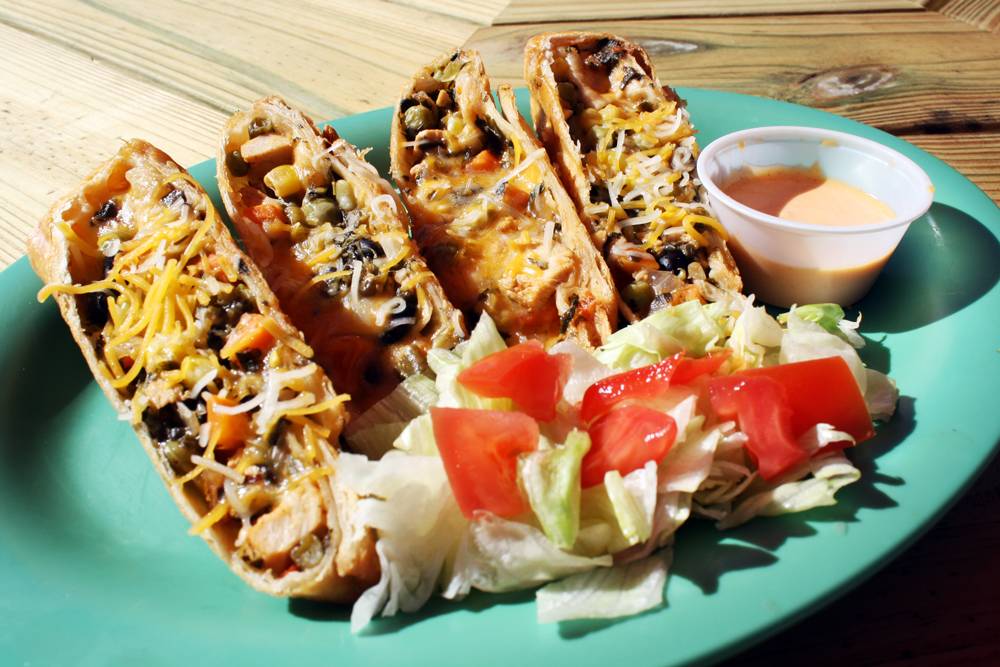 Jennas Breezeway | restaurant | 20 N Brevard Ave, Cocoa Beach, FL 32931, USA | 3217844240 OR +1 321-784-4240