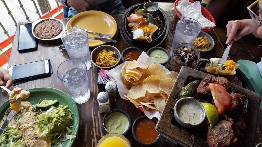 El Tiempo Cantina - Westheimer | restaurant | 322 Westheimer Rd, Houston, TX 77006, USA | 7138078101 OR +1 713-807-8101