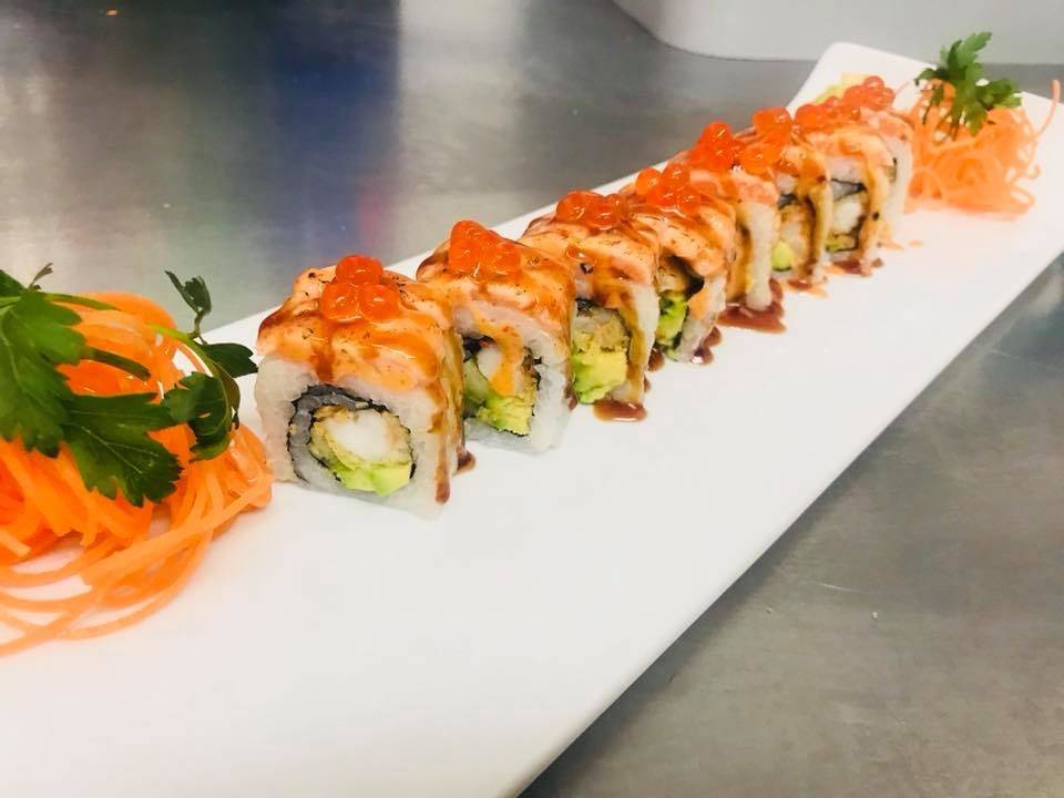 Hom Mali Thai and Sushi on North Ave | restaurant | 417 W North Ave, Chicago, IL 60610, USA | 3126643400 OR +1 312-664-3400