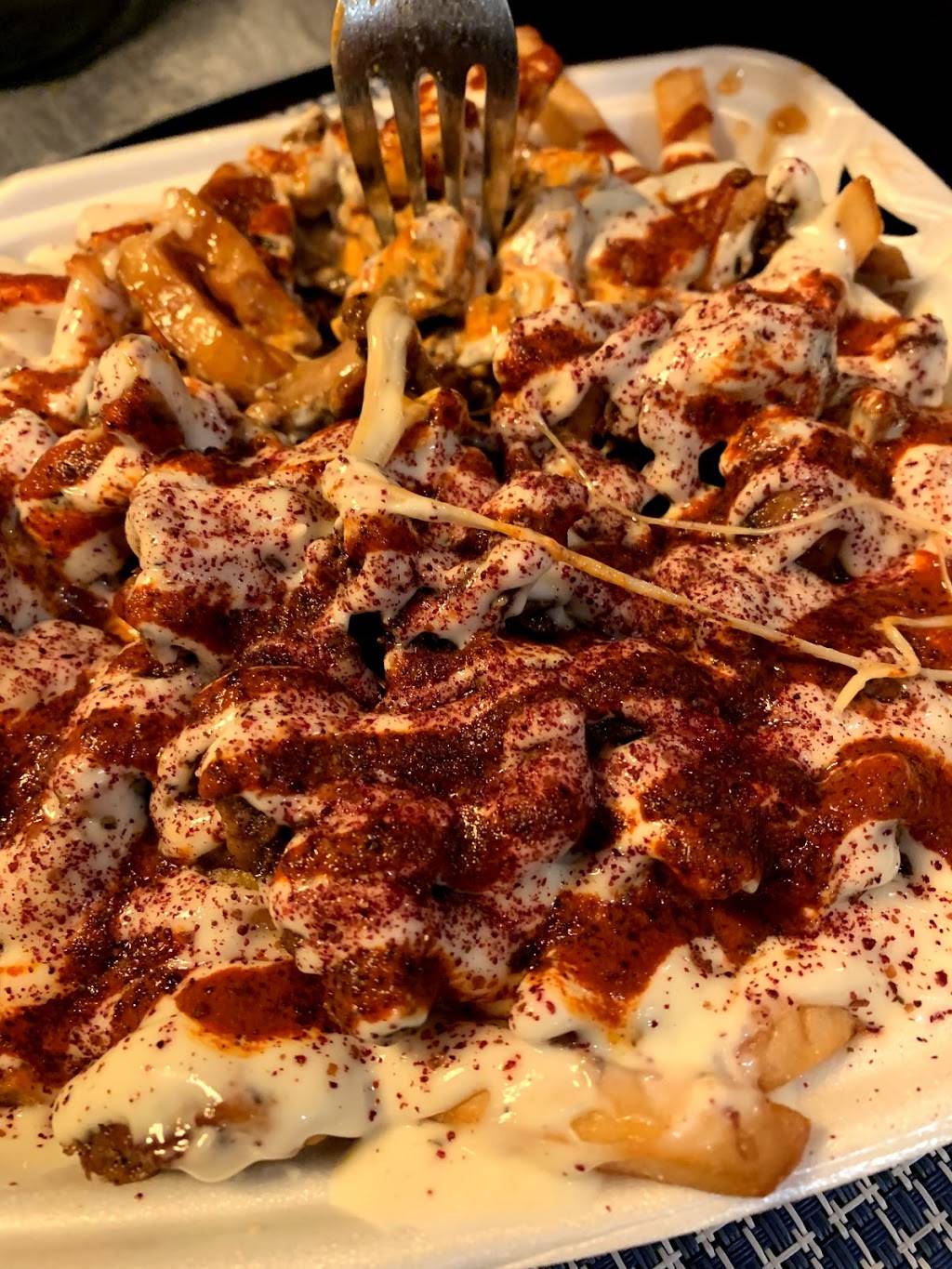 Osmows Shawarma | restaurant | 19 Wyndham St N, Guelph, ON N1H 4E5, Canada | 5198364747 OR +1 519-836-4747