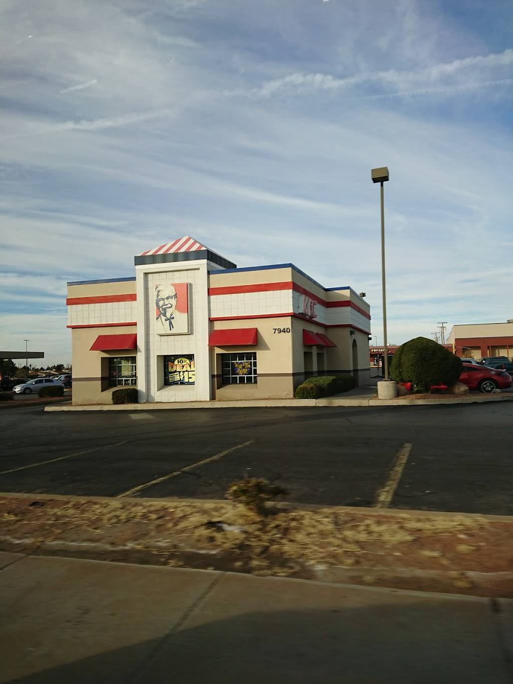 KFC | restaurant | 7940 N Mesa St, El Paso, TX 79932, USA | 9155645127 OR +1 915-564-5127
