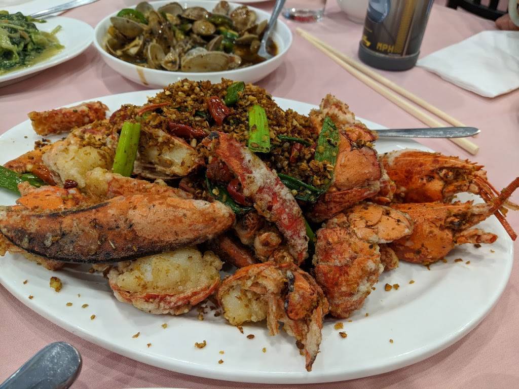 Winsor Dim Sum Cafe & Bar | restaurant | 706 Hancock St, Quincy, MA 02170, USA | 6174815383 OR +1 617-481-5383