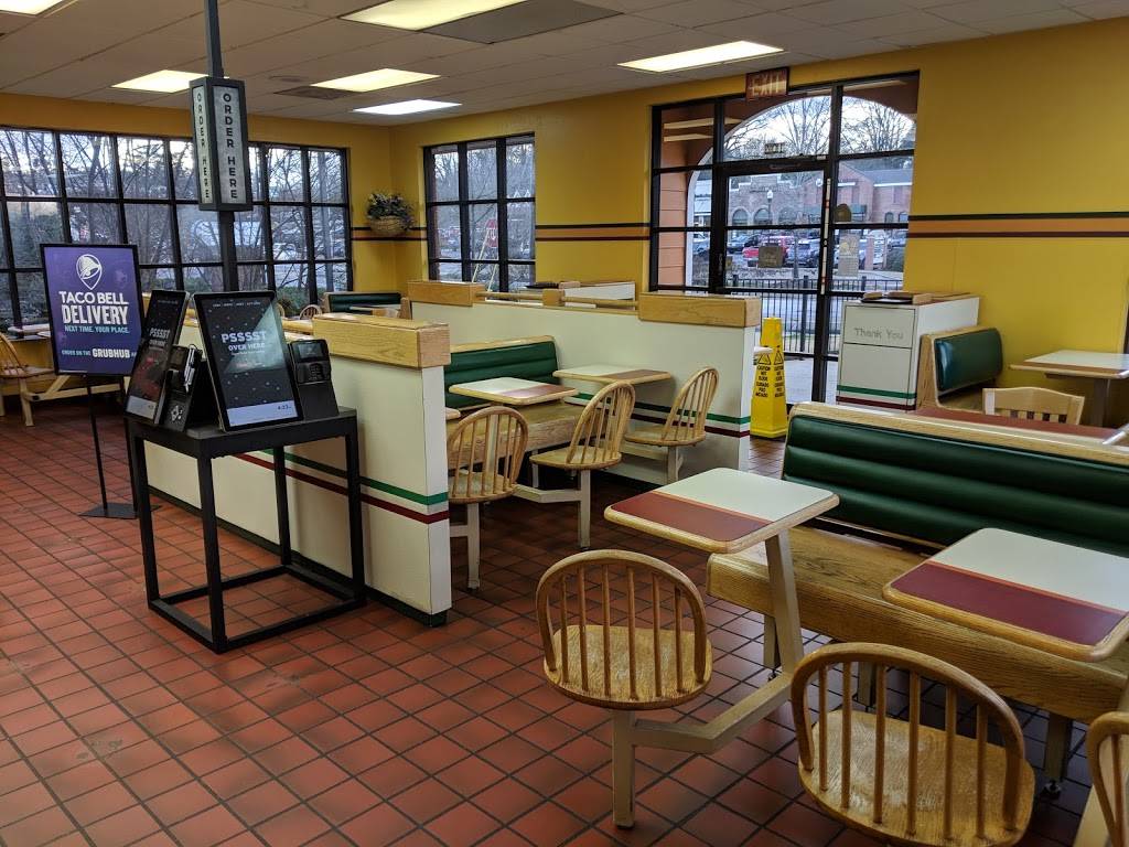 Taco Bell | meal takeaway | 106 S Main St, Alpharetta, GA 30004, USA | 7706645107 OR +1 770-664-5107