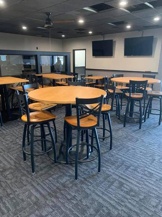 1107 West Bar & Grill | restaurant | 1107 W Locust St, Bloomington, IL 61701, USA | 3095852216 OR +1 309-585-2216