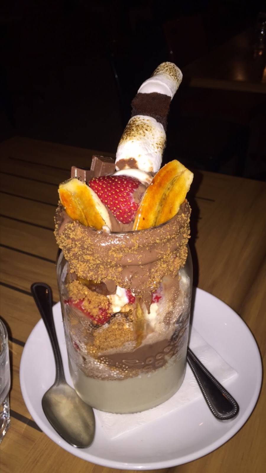 Mile Public House Blainville | restaurant | 1437 Boulevard Michèle-Bohec #101, Blainville, QC J7C 0M4, Canada | 4504191017 OR +1 450-419-1017