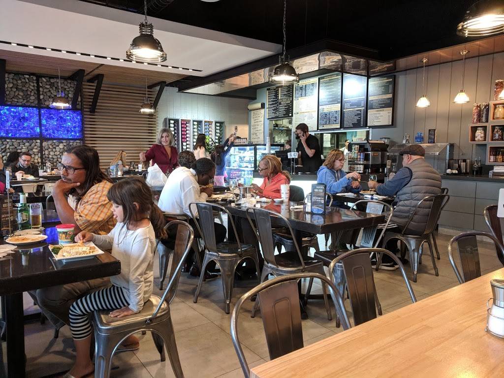 Blue Salt Fish Grill | restaurant | 2515 Artesia Blvd, Redondo Beach, CA 90278, USA | 4242477414 OR +1 424-247-7414