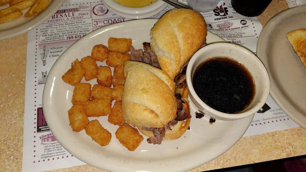 Village Inn | restaurant | 1520 Lincoln Rd, Allegan, MI 49010, USA | 2696732317 OR +1 269-673-2317