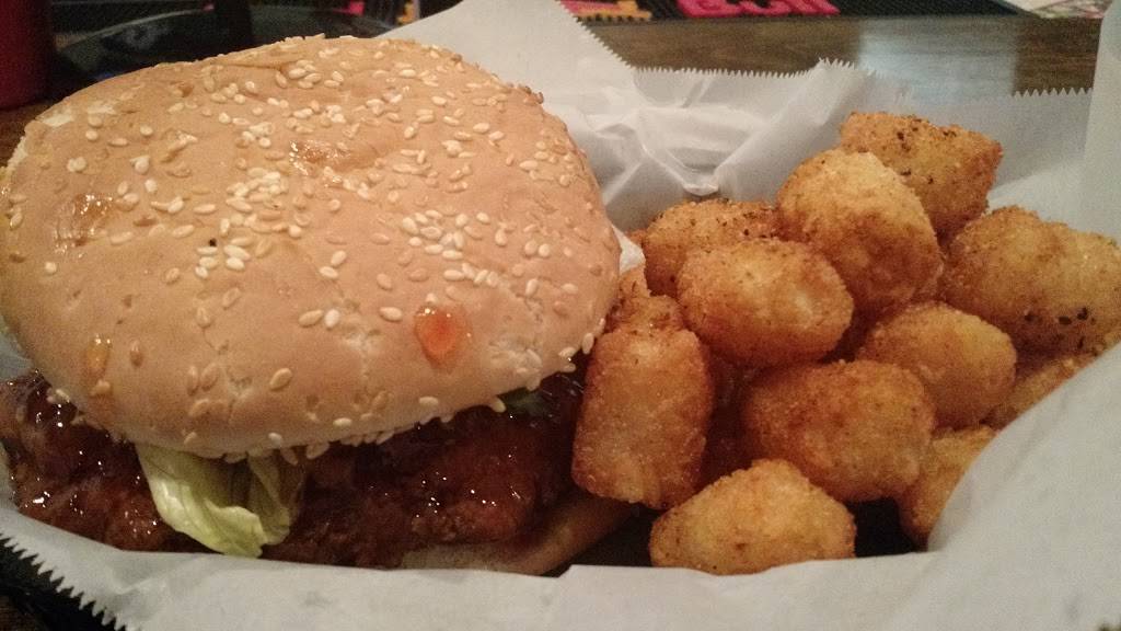 Ba-Da Wings | meal takeaway | 6300 Creedmoor Rd #108, Raleigh, NC 27612, USA | 9193221418 OR +1 919-322-1418