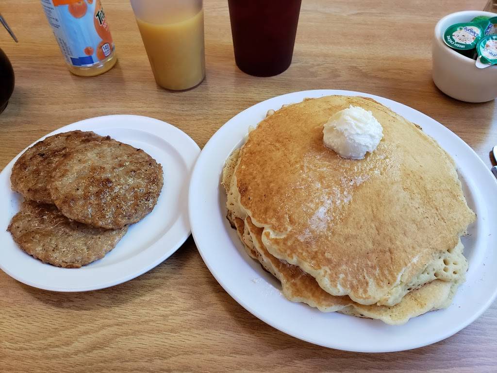 Falcons Nest | restaurant | 3216 Mt Pinos Way, Frazier Park, CA 93225, USA | 6612454400 OR +1 661-245-4400