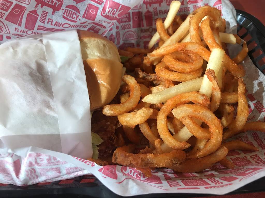 Jack in the Box | restaurant | 19248 Harvill Rd Bldg 8, Perris, CA 92570, USA | 9519405223 OR +1 951-940-5223