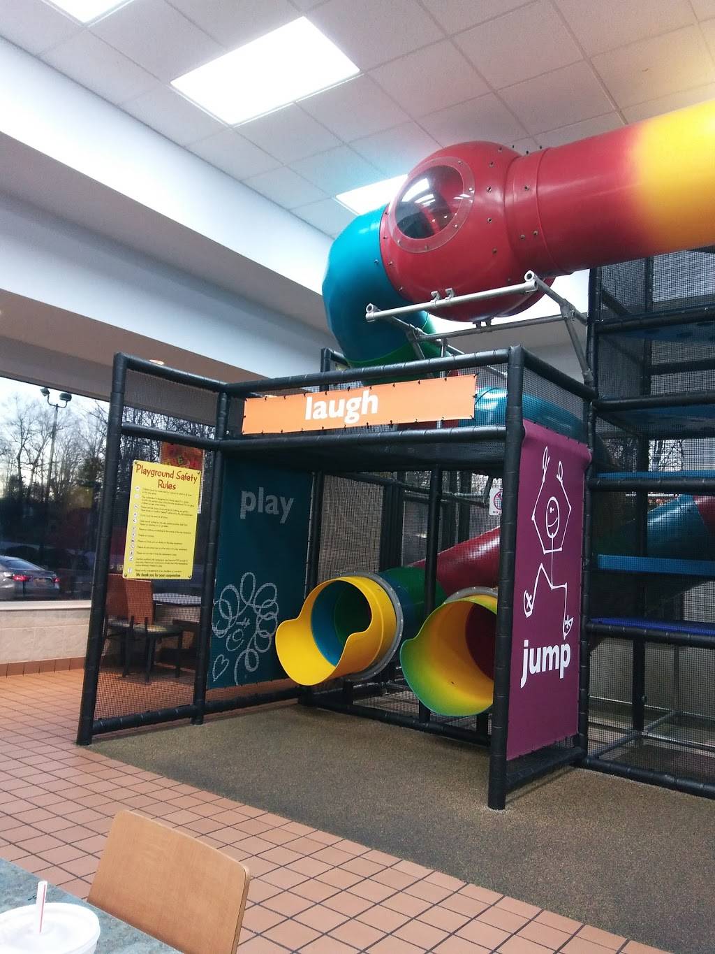 McDonalds | cafe | 1305 Taft Hwy, Signal Mountain, TN 37377, USA | 4238864203 OR +1 423-886-4203