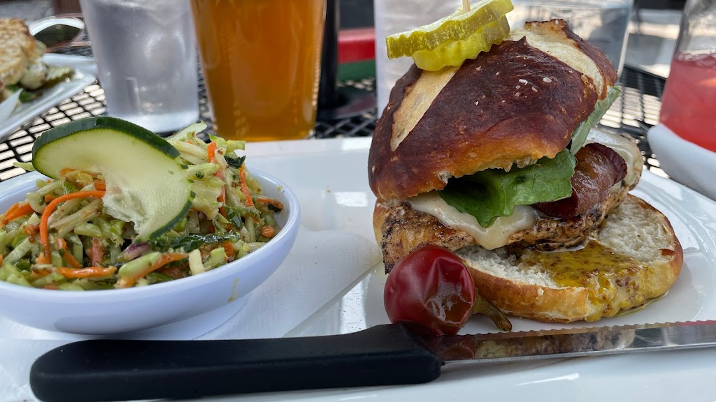 Simple Eatery & Spoon It Up | restaurant | 402 E Main St, Buena Vista, CO 81211, USA | 7192079400 OR +1 719-207-9400