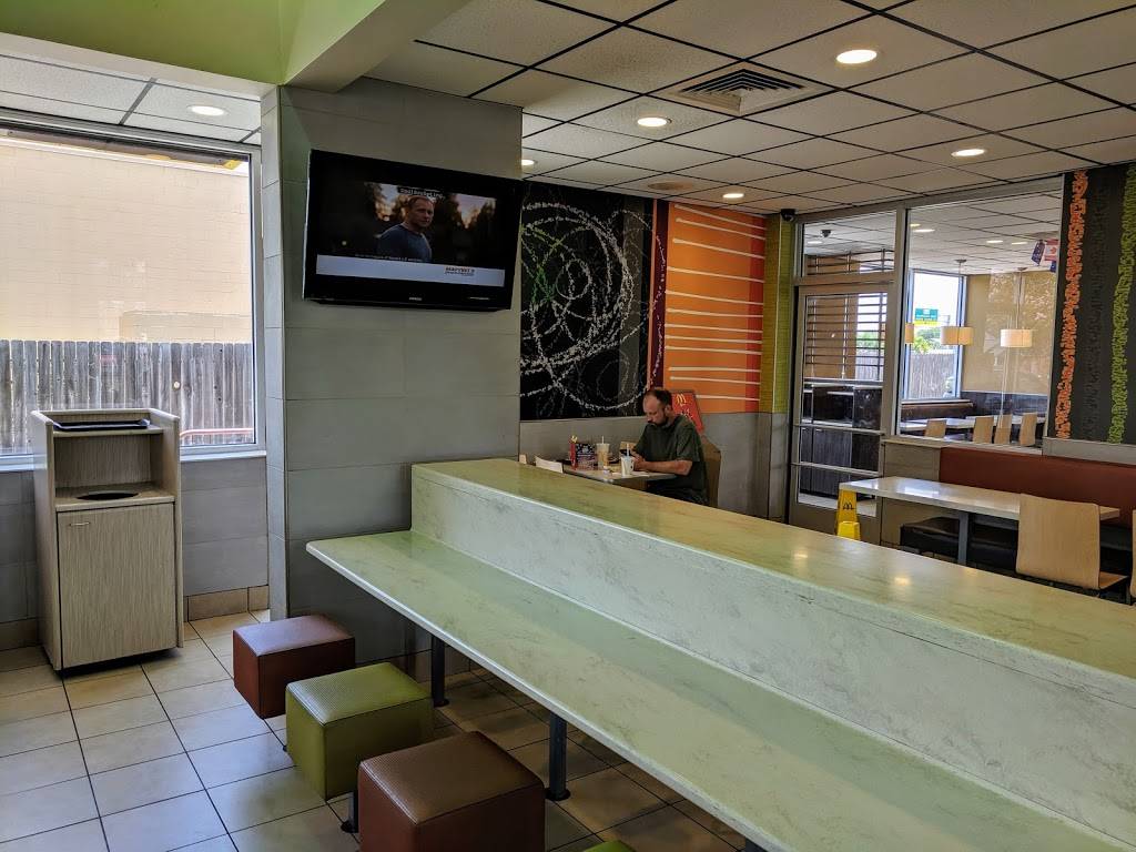 McDonalds | cafe | 1300 Wildcat Dr, Portland, TX 78374, USA | 3616438115 OR +1 361-643-8115