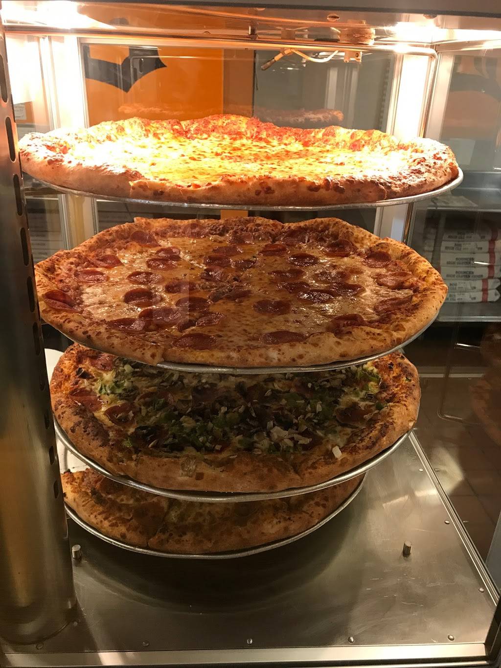 Slices Pizza | restaurant | 1043 Woodward Ave, Detroit, MI 48226, USA | 3139638800 OR +1 313-963-8800