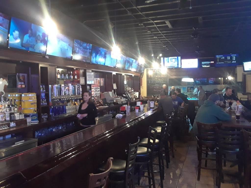 Uncle Chucks | restaurant | 401 Sunrise Hwy, West Islip, NY 11795, USA | 6314828336 OR +1 631-482-8336