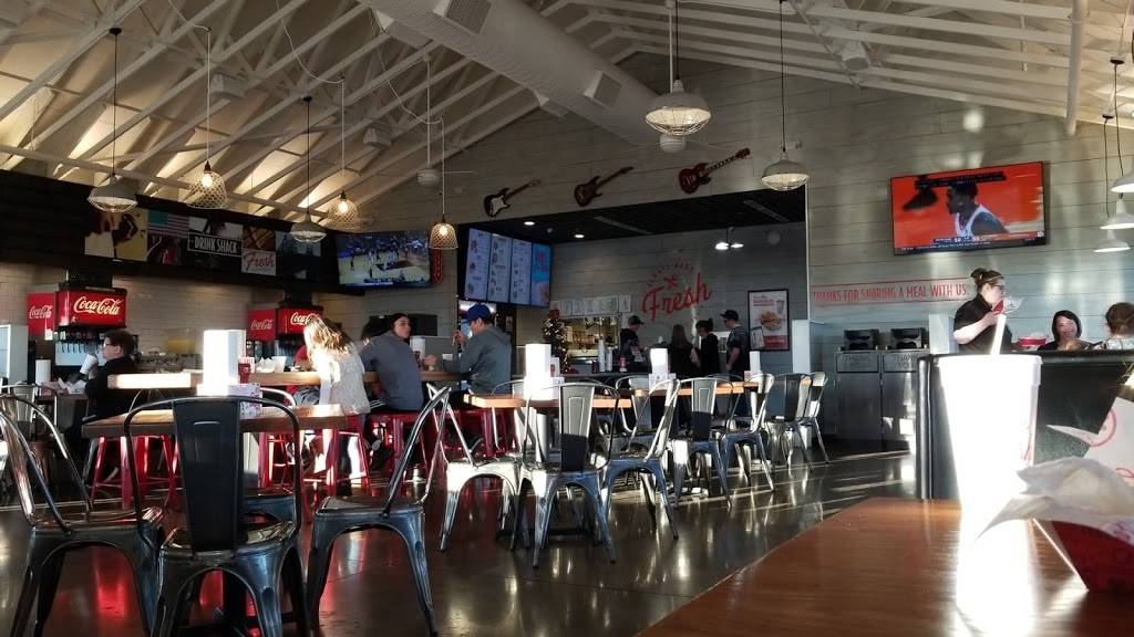 Slim Chickens | restaurant | 1100 E Hillside Dr, Broken Arrow, OK 74012, USA | 9189403255 OR +1 918-940-3255