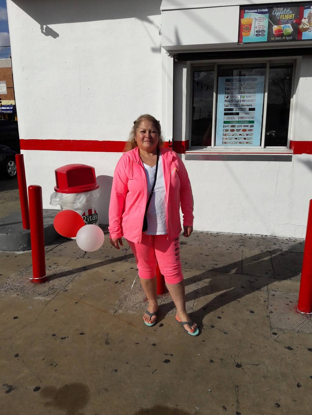 Ritas Italian Ice & Frozen Custard | restaurant | 100 E Rockland St, Philadelphia, PA 19120, USA | 2673354686 OR +1 267-335-4686