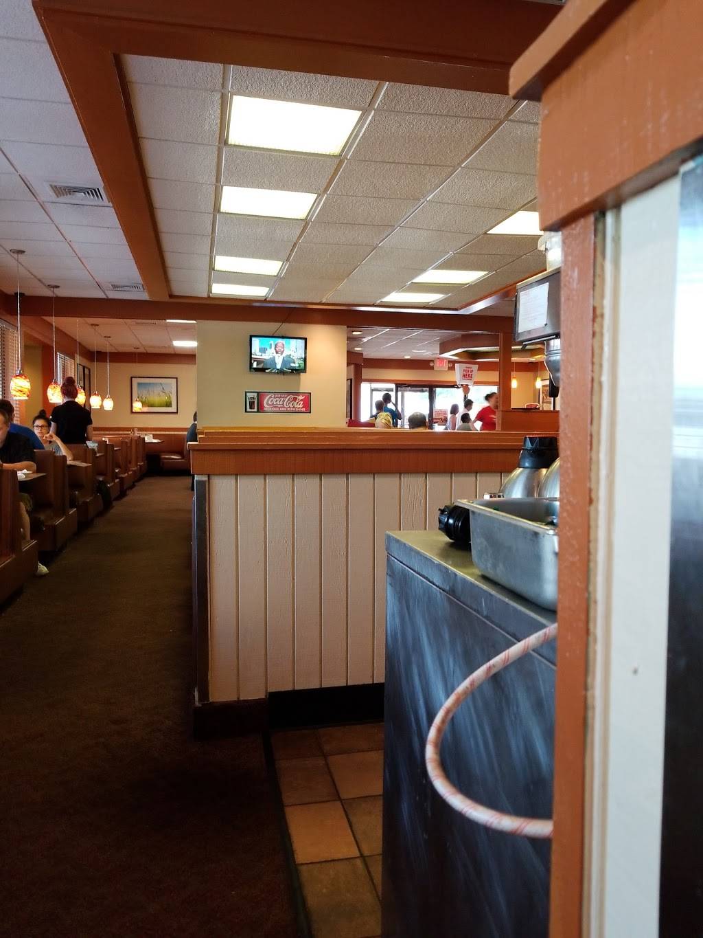 Dennys | restaurant | 1880 Newtown Pike, Lexington, KY 40511, USA | 8592331874 OR +1 859-233-1874