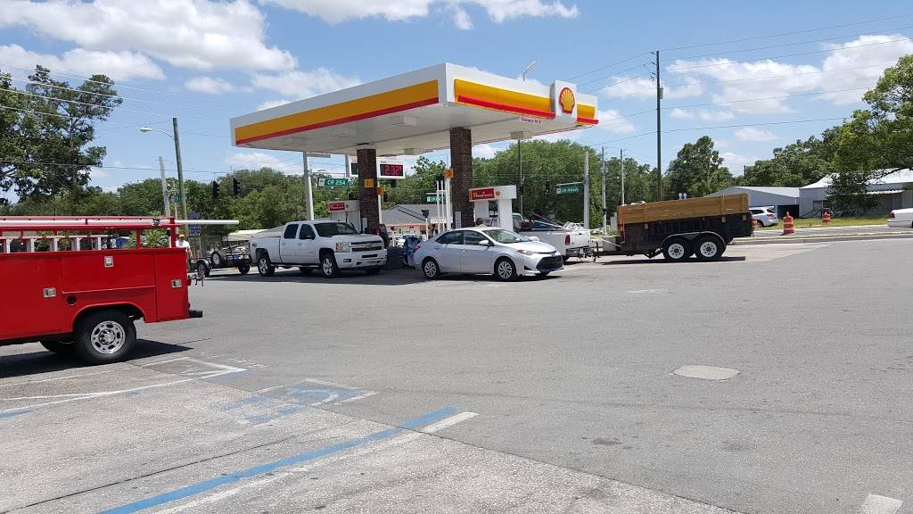 Kangaroo Express | meal takeaway | 100 W Miller St, Fruitland Park, FL 34731, USA | 3527871333 OR +1 352-787-1333