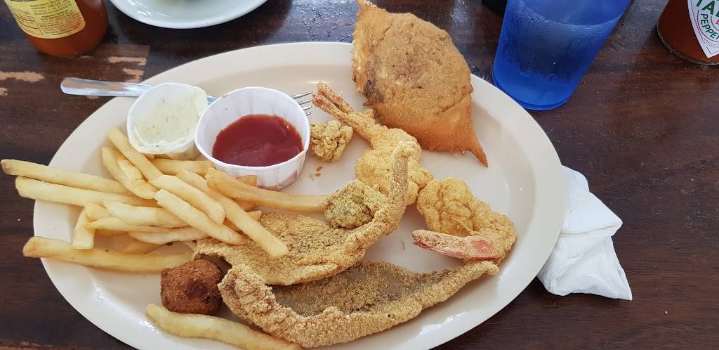 Captain Toms Seafood & Oyster | restaurant | 20525 Katy Fwy, Katy, TX 77450, USA | 2818296407 OR +1 281-829-6407