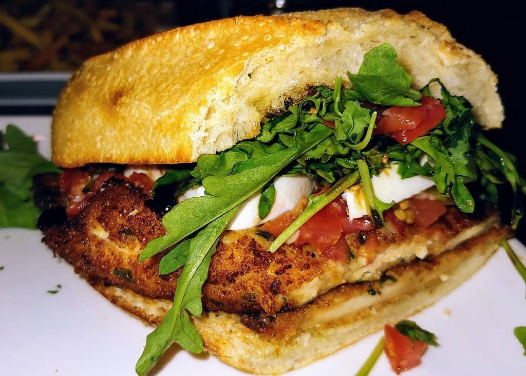 Carmelos Italian Ristorante | restaurant | 321 W Retta Esplanade, Punta Gorda, FL 33950, USA | 9416214091 OR +1 941-621-4091